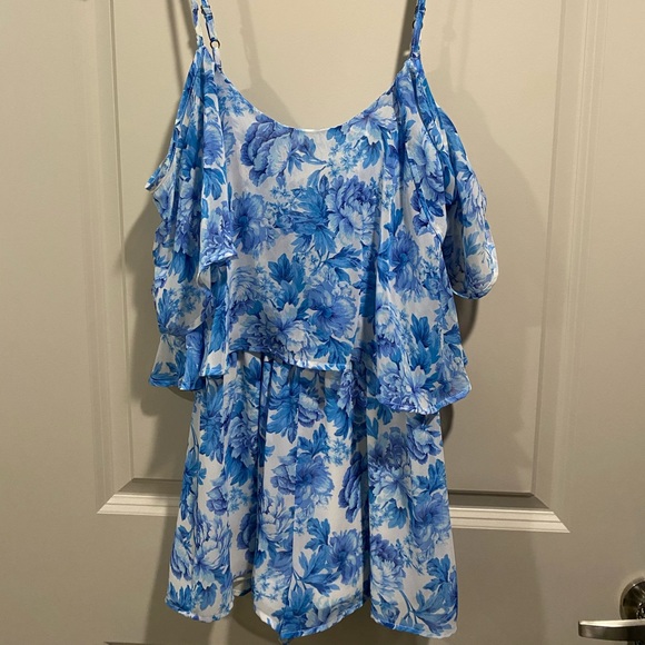 SHOW ME YOUR MUMU Blue Floral Romper 💙 - Picture 3 of 5